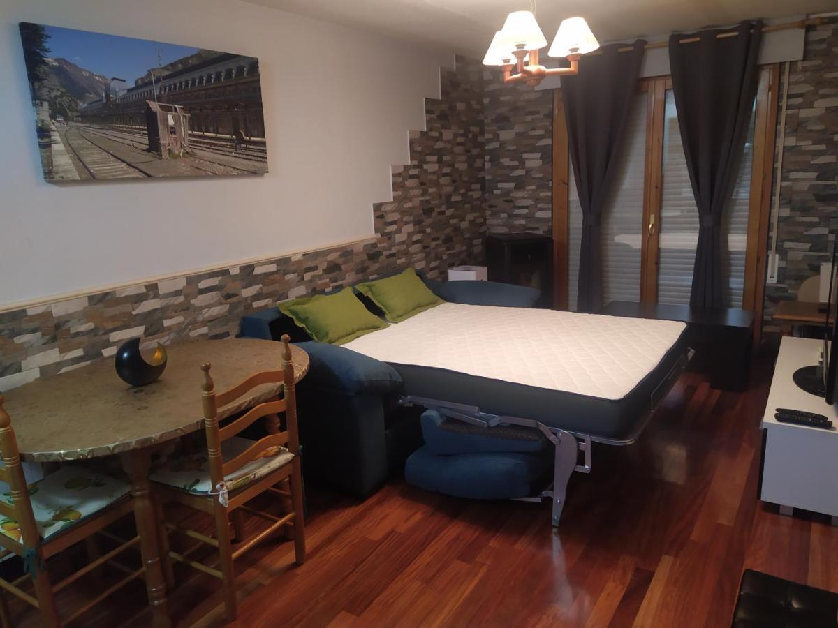 Apartamento De Montana "Nueva Canfranc" ภายนอก รูปภาพ