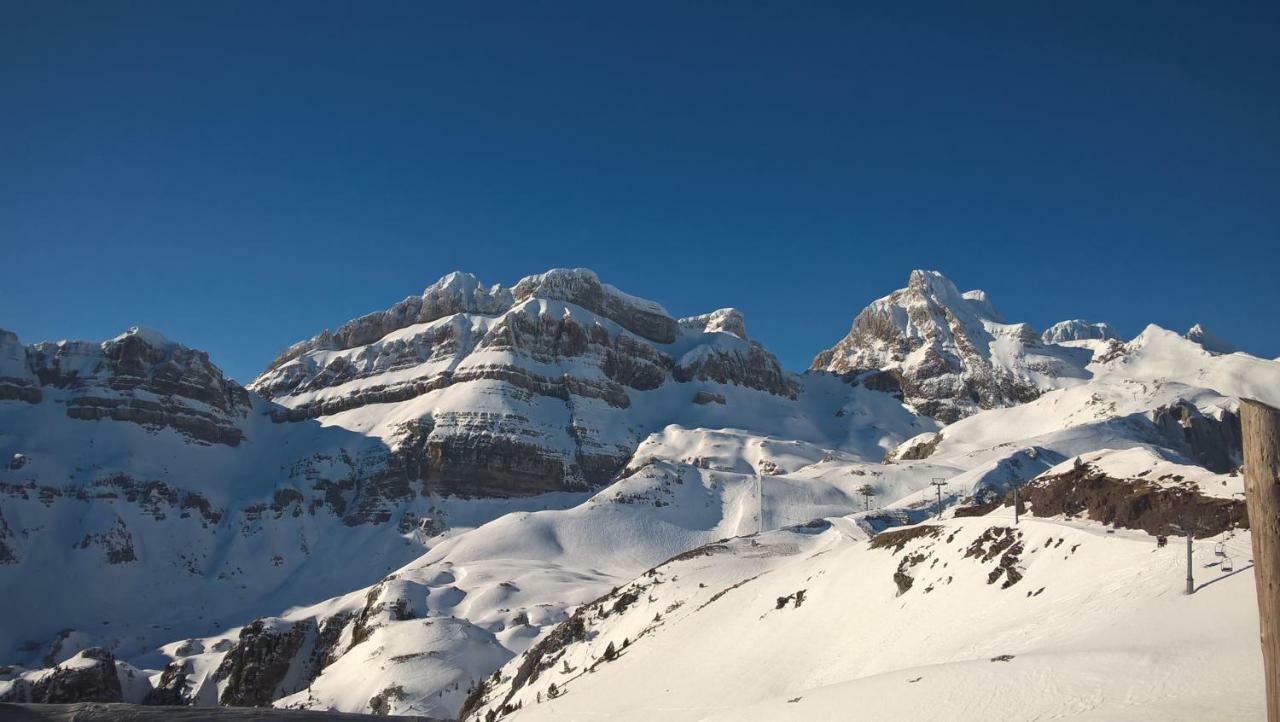 Apartamento De Montana "Nueva Canfranc" ภายนอก รูปภาพ